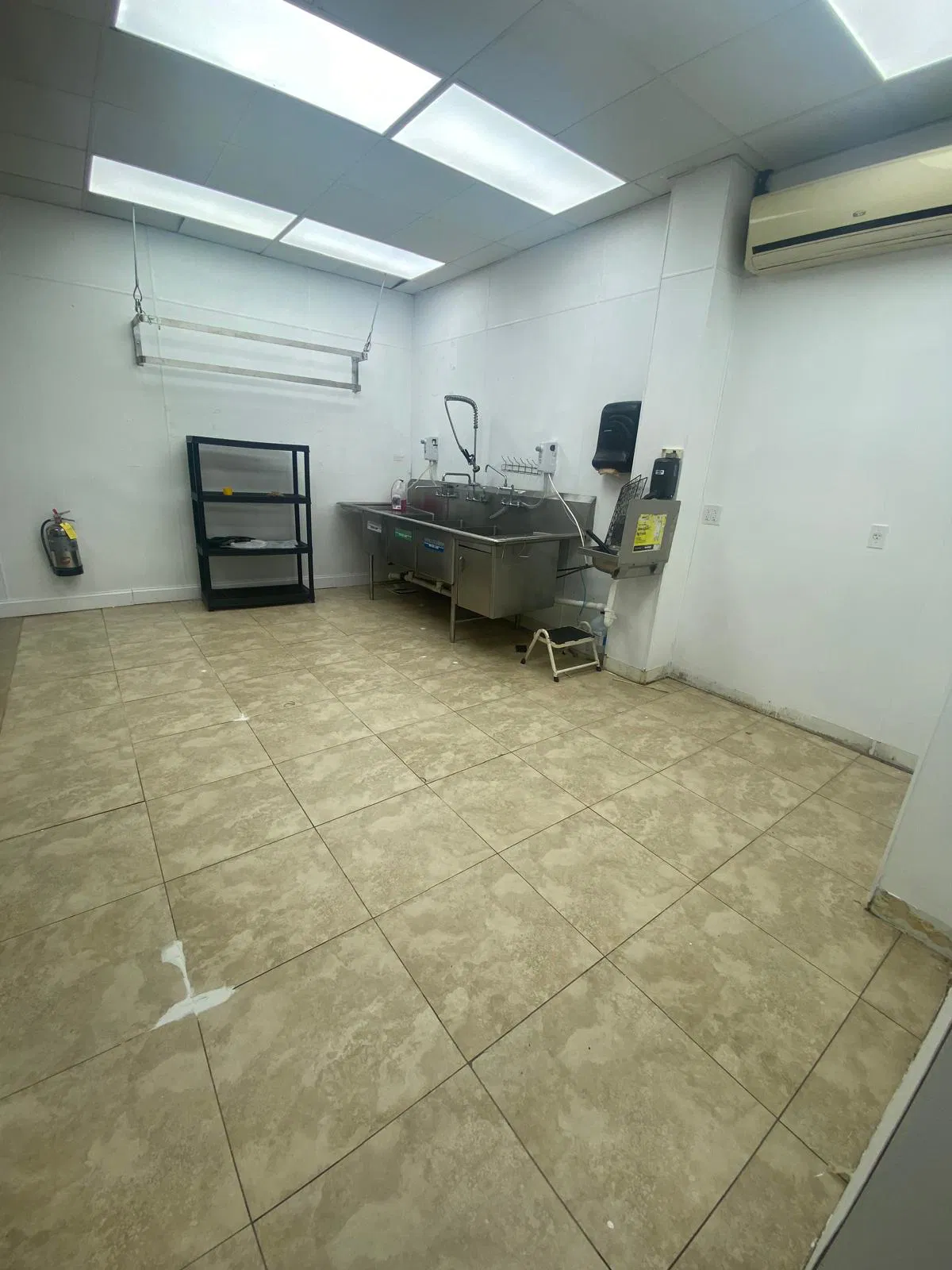 Turnkey Ghost Kitchen Commissary with Flexible Subleasing Options