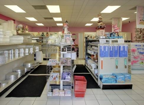 Established Bakery and Pastry Supply Retailer with Loyal Clientele