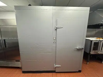 Turnkey Italian Cafe with Dedicated Staff