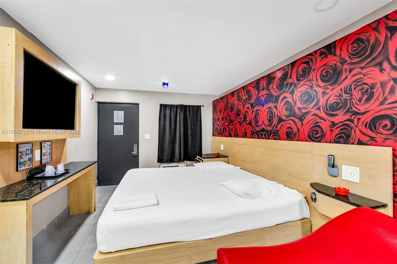 Profitable Motel with Prime Tourist Corridor Location