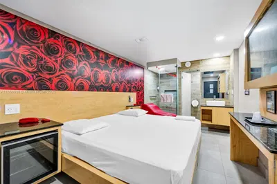 Profitable Motel with Prime Tourist Corridor Location