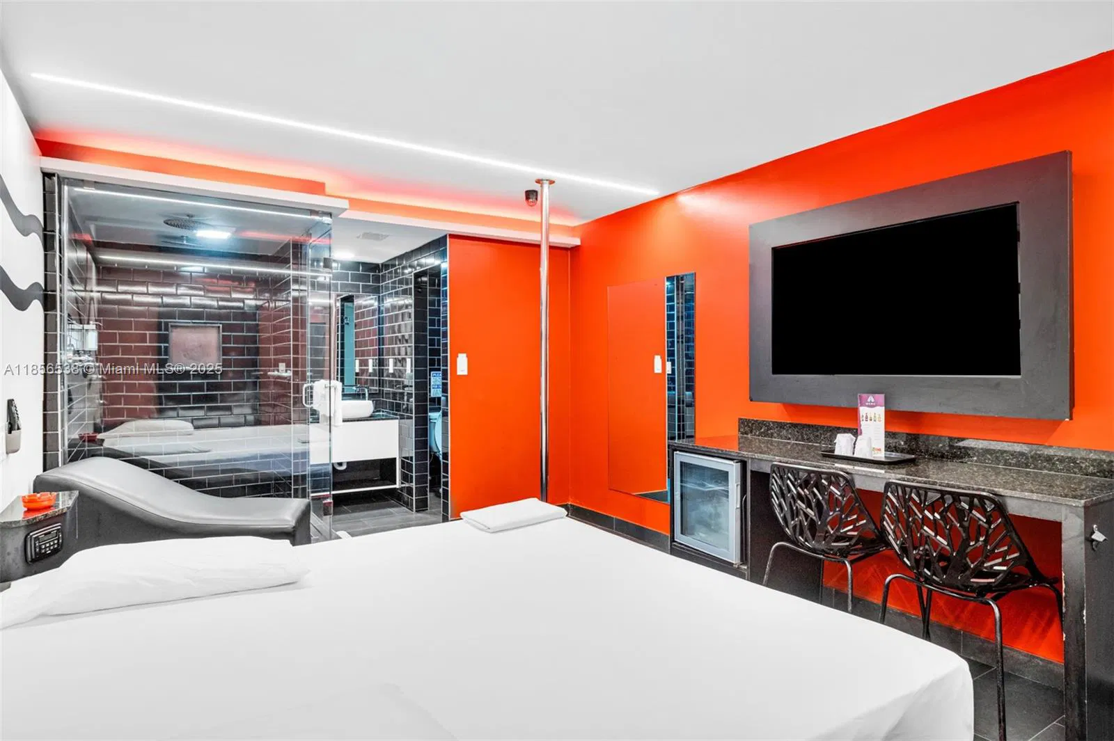 Profitable Motel with Prime Tourist Corridor Location