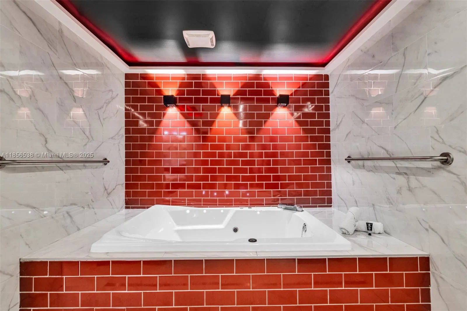 Profitable Motel with Prime Tourist Corridor Location