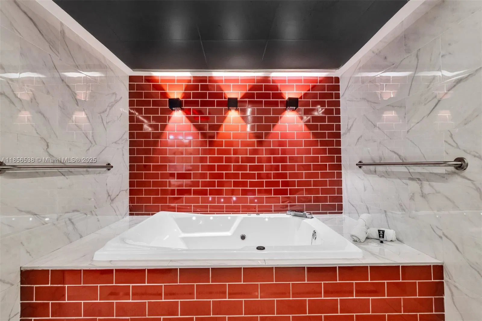 Profitable Motel with Prime Tourist Corridor Location