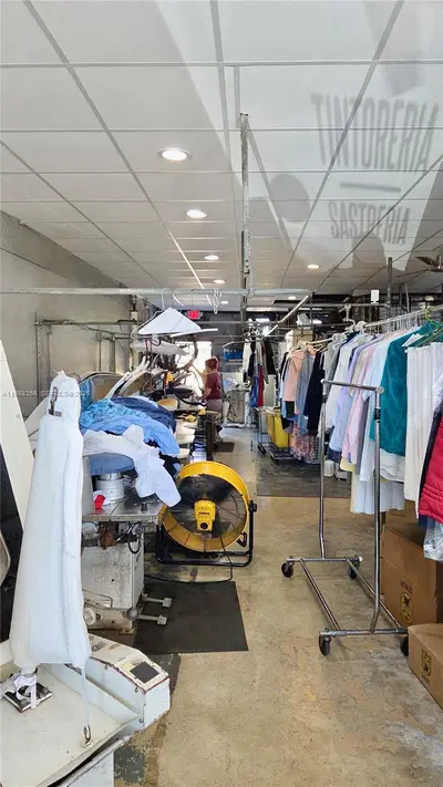 Established Dry Cleaning Service with Loyal Customer Base