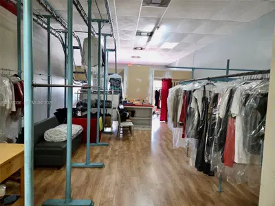 Established Dry Cleaning Service with Loyal Customer Base