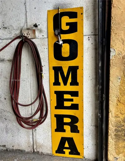 Established Tire Shop and Oil Change with Active Client Base