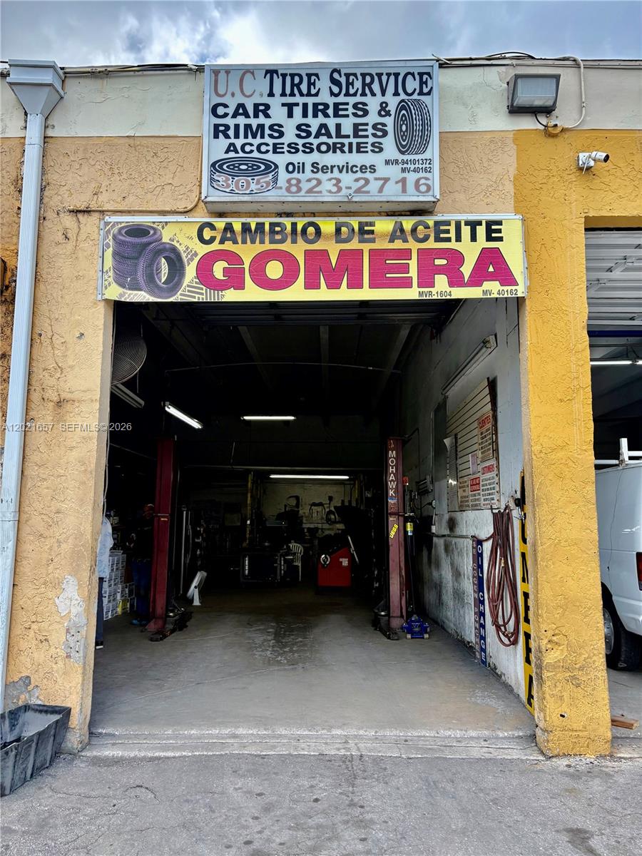 Established Tire Shop and Oil Change with Active Client Base