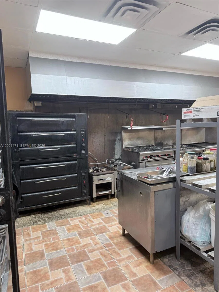 Established Restaurant with Updated Kitchen Systems