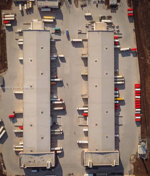 Profitable Refrigerated Trucking Company with National Logistics Clients