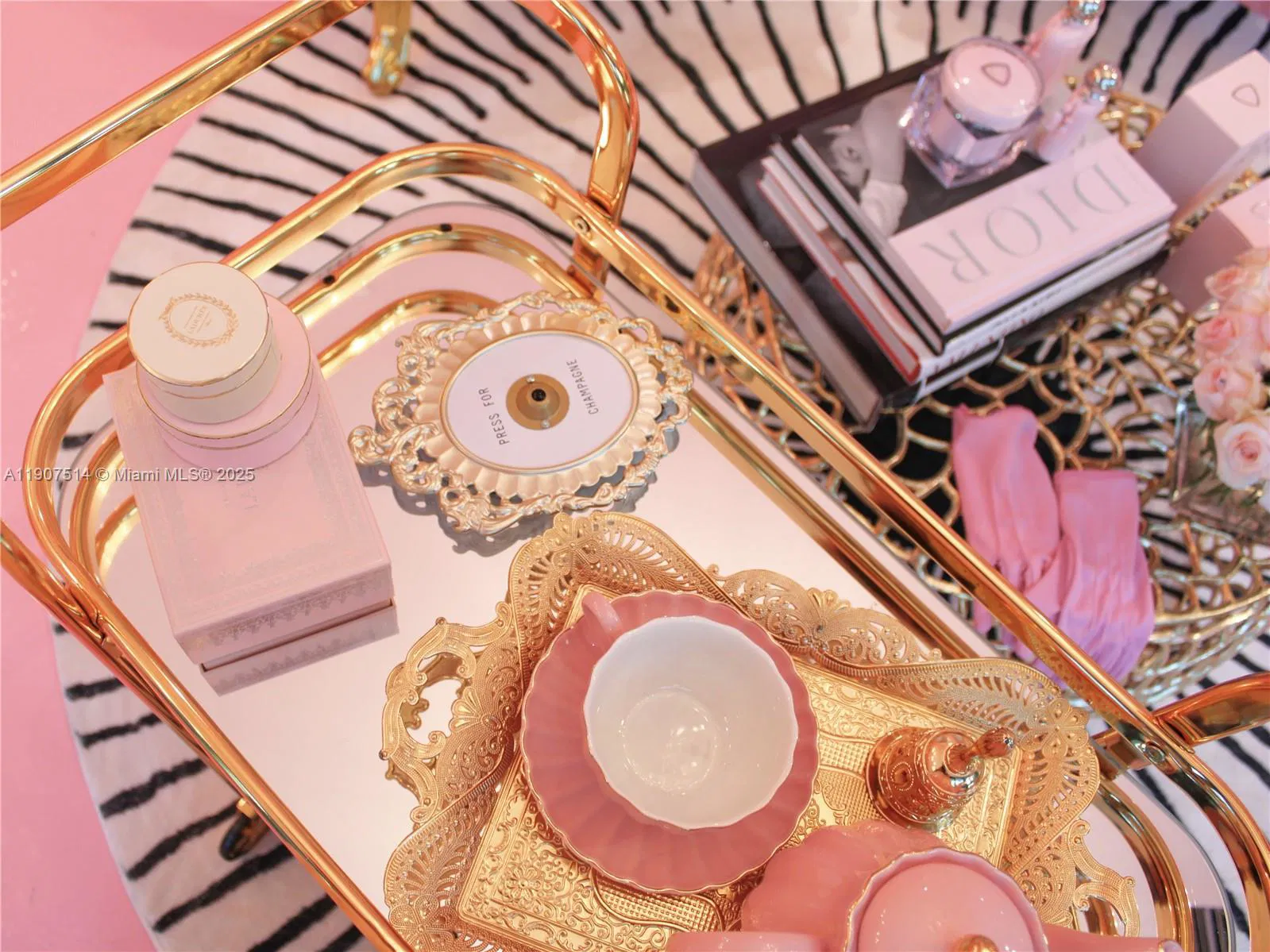 Thriving Luxury Beauty Salon with Loyal Clientele