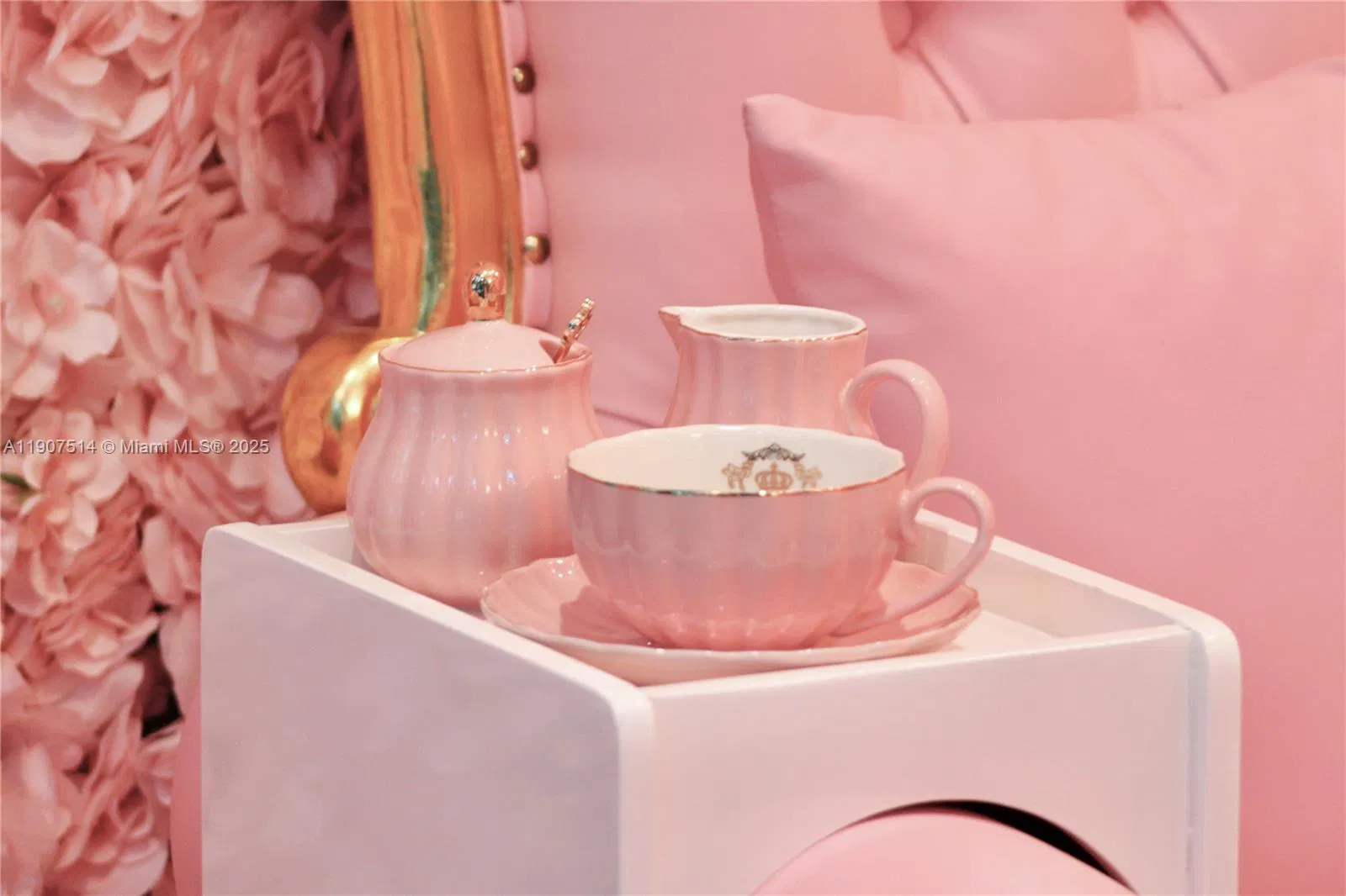 Thriving Luxury Beauty Salon with Loyal Clientele