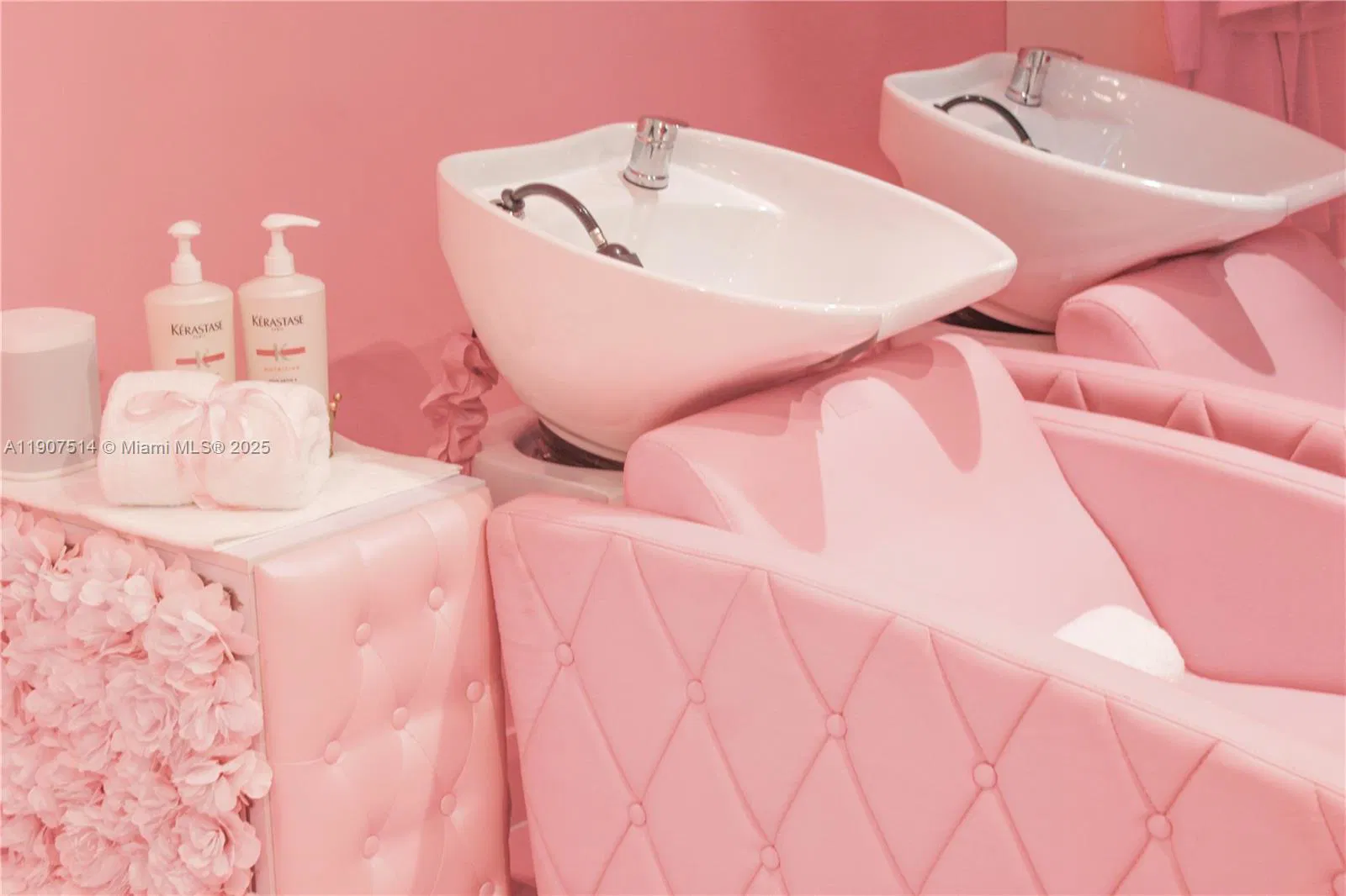 Thriving Luxury Beauty Salon with Loyal Clientele