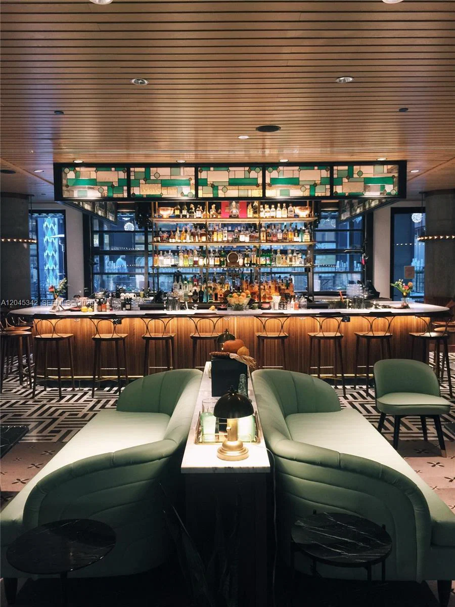 Premier Restaurant  Entertainment Venue with Amazing Location
