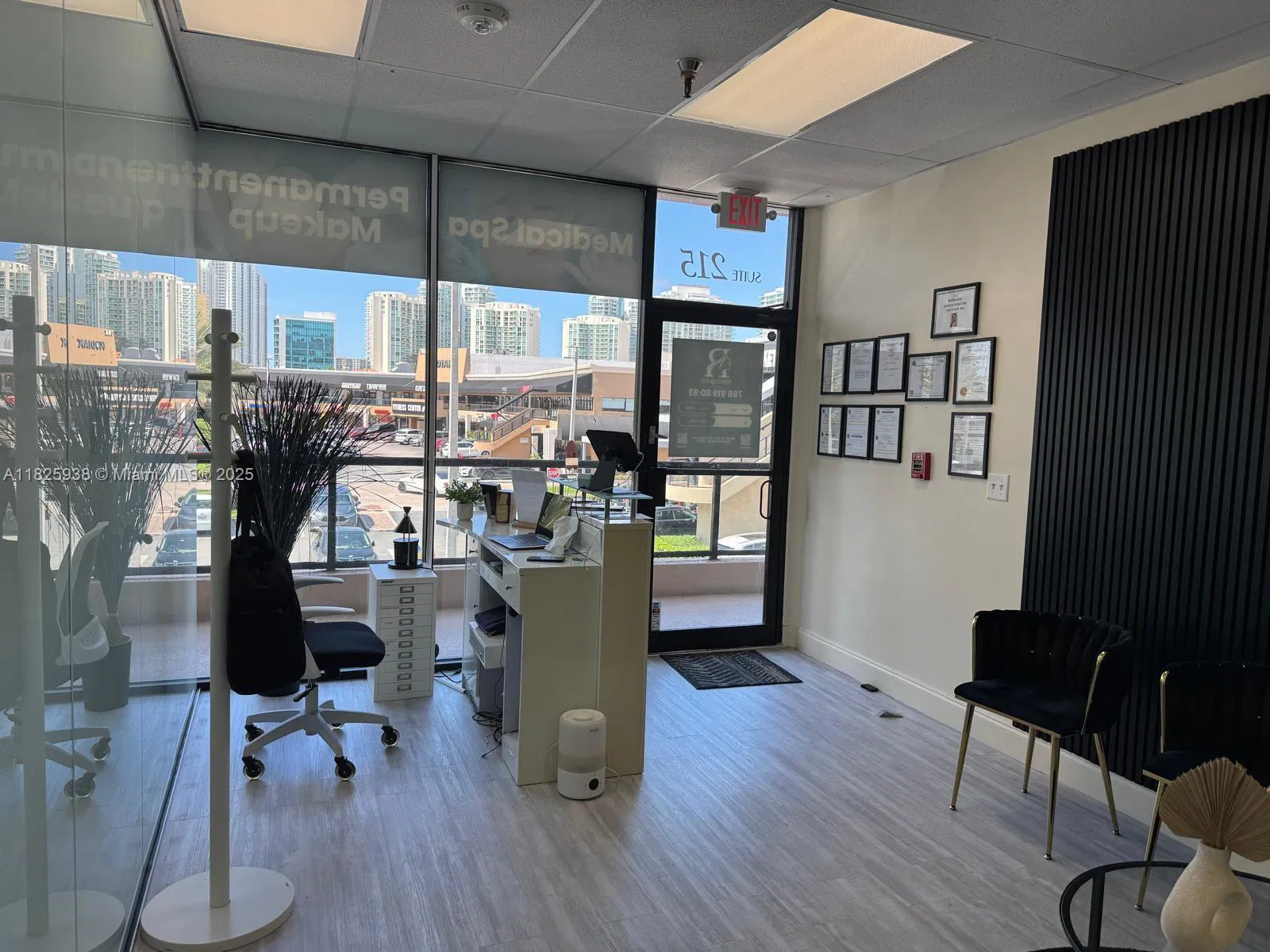 Premier Turnkey Commercial Space with High Visibility