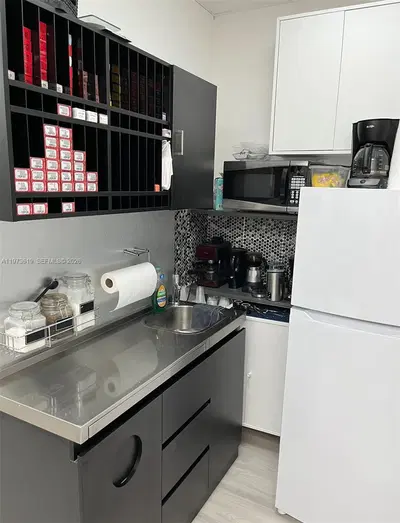 Complete Hair Salon Equipment Package with Prime Location Lease