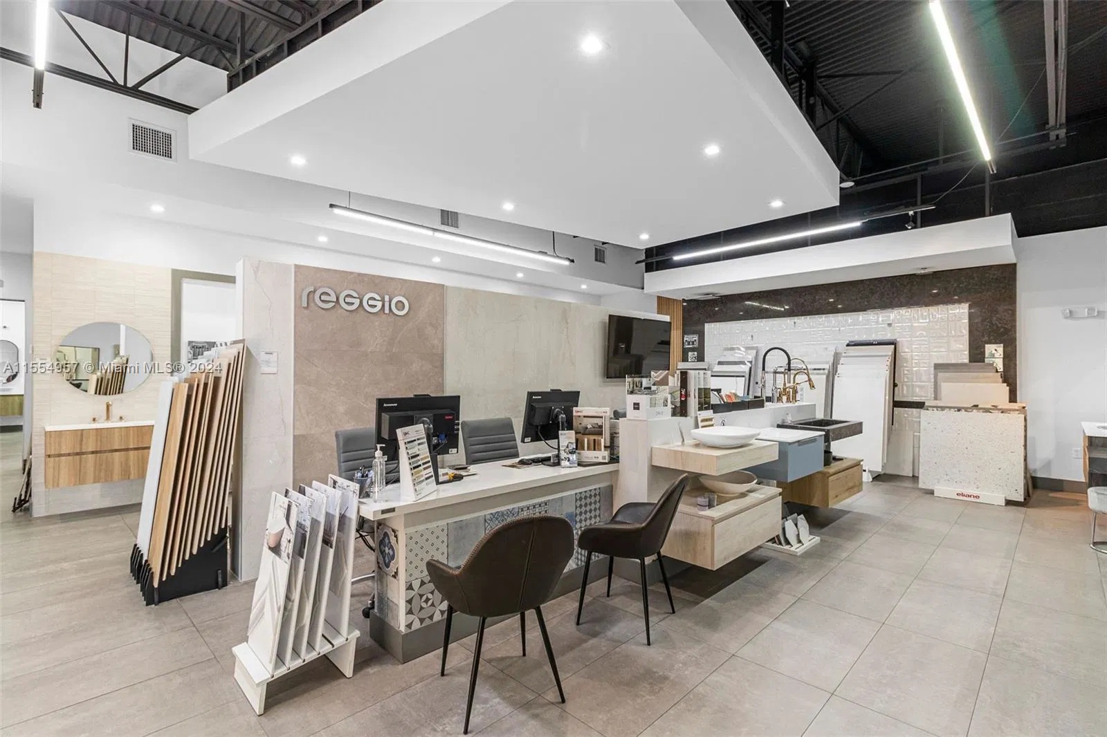 Premier Tile and Stone Retailer with Prime Showroom