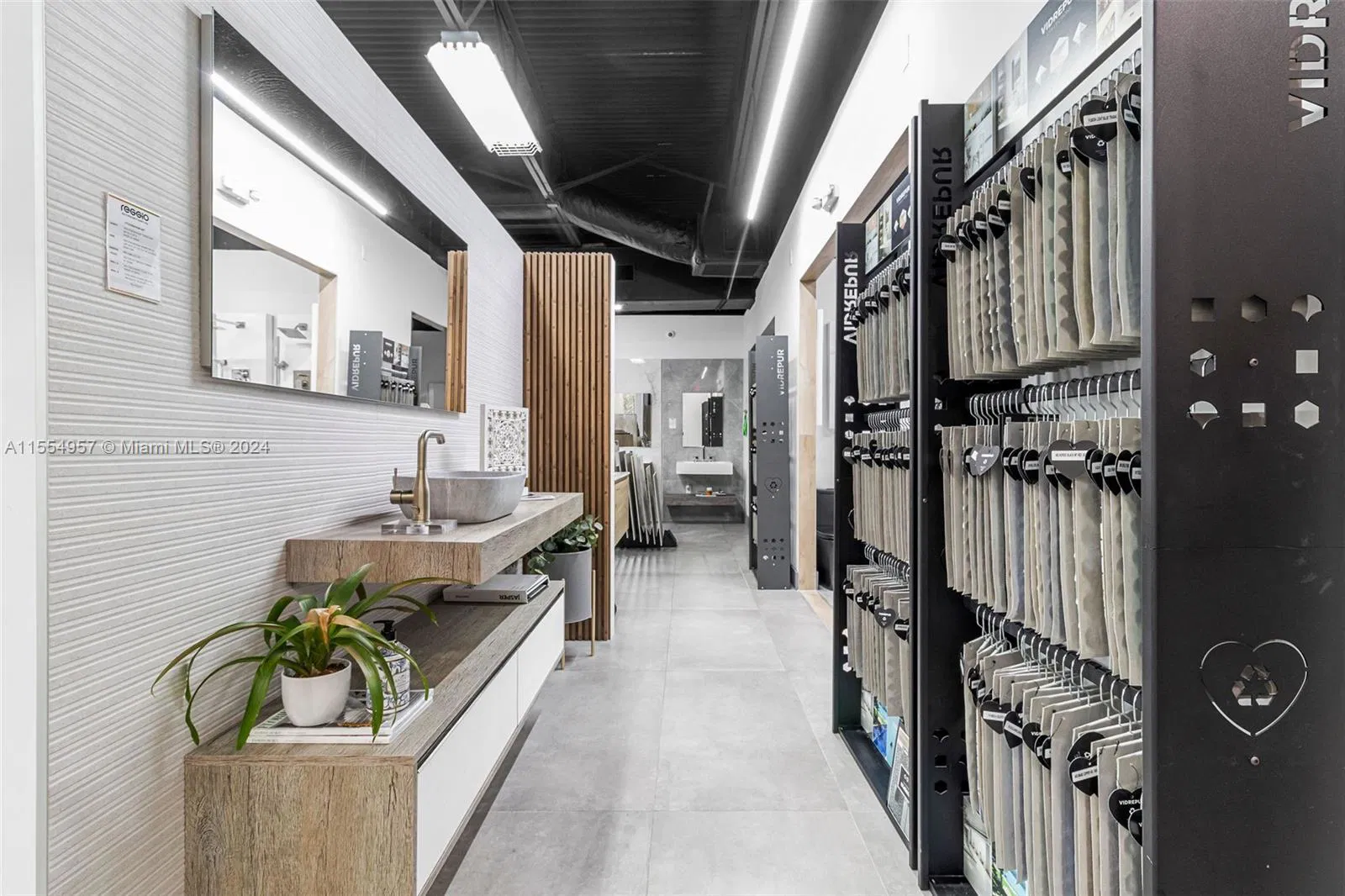 Premier Tile and Stone Retailer with Prime Showroom