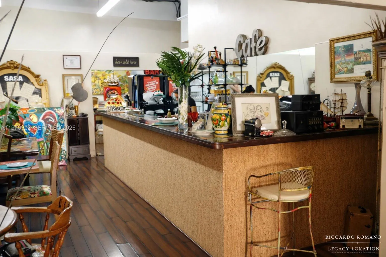 Established Italian Gourmet Market with Strong Online Presence