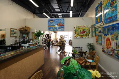 Established Italian Gourmet Market with Strong Online Presence