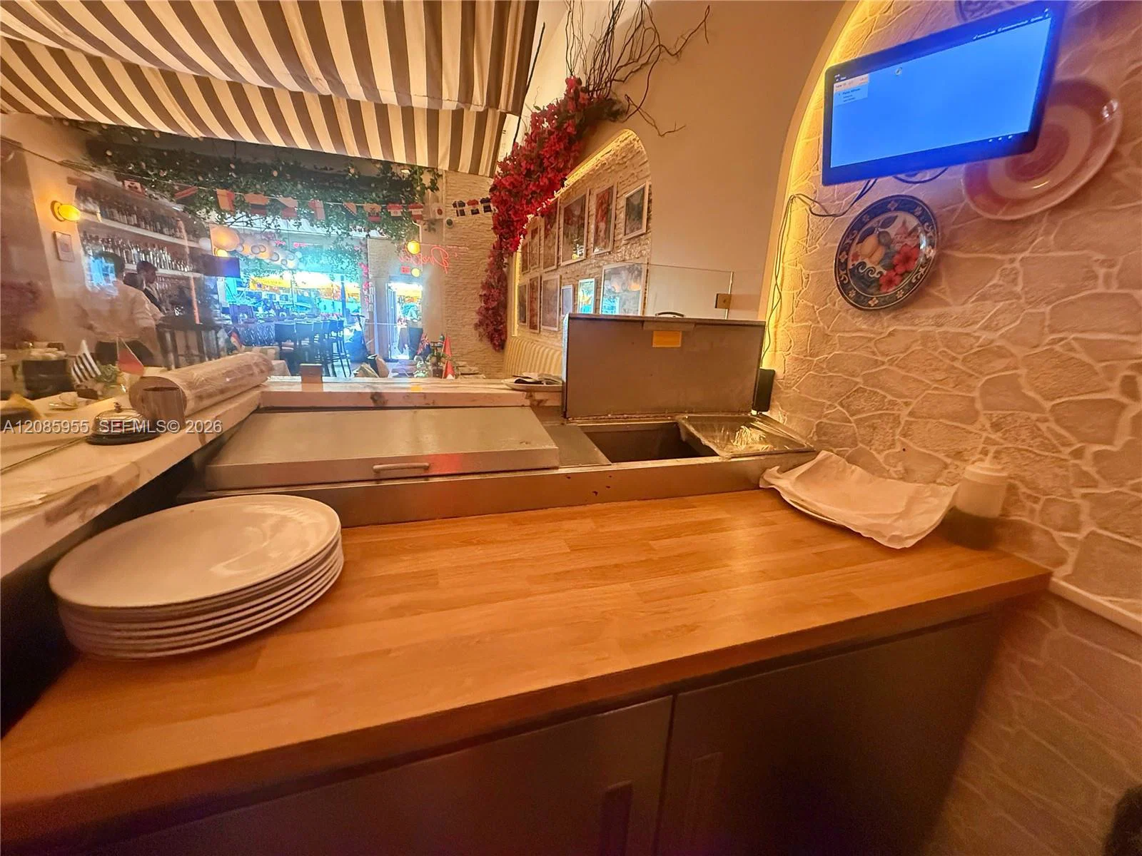 Premier Miami Beach Restaurant with Turnkey Operations