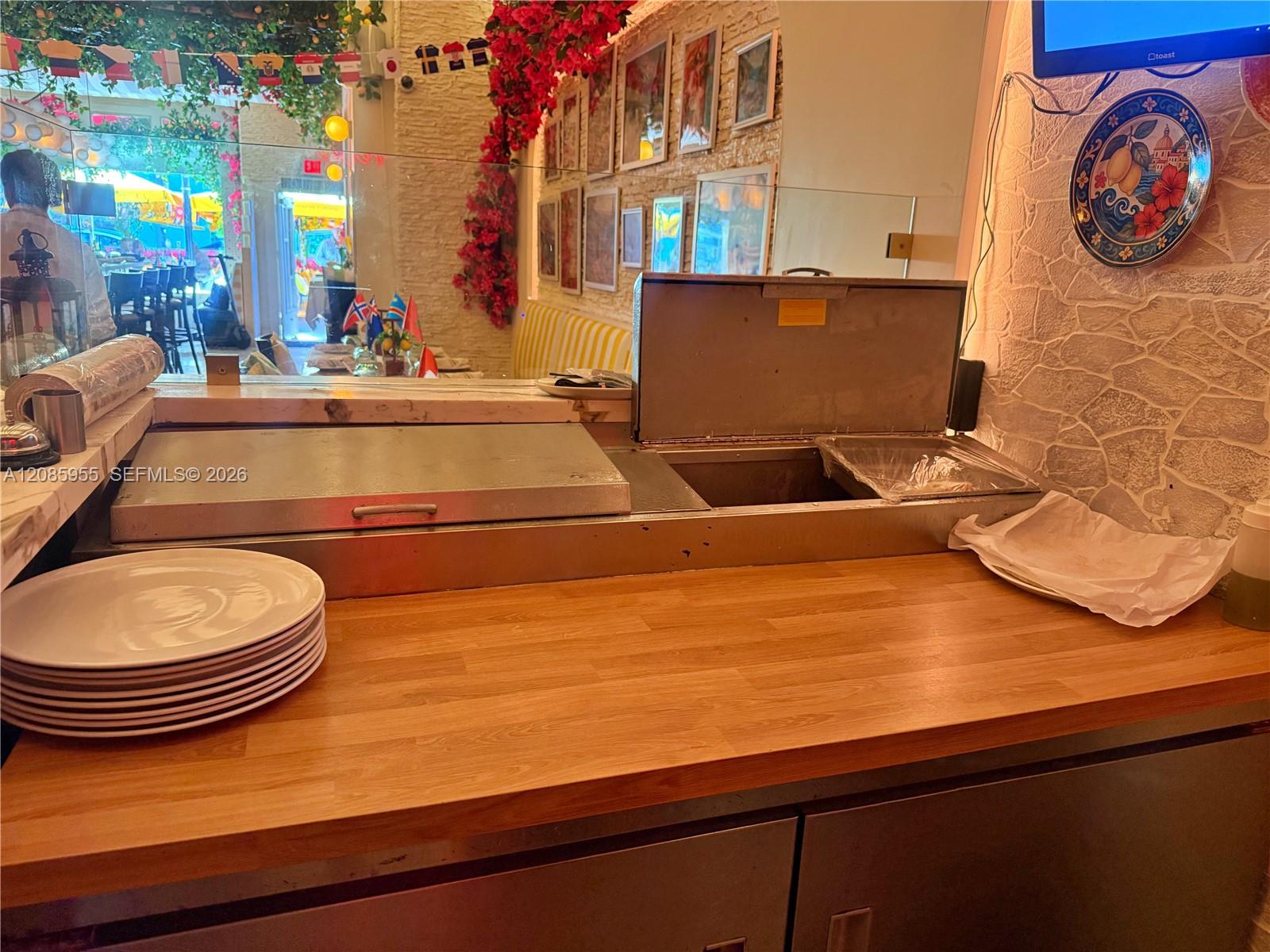 Premier Miami Beach Restaurant with Turnkey Operations