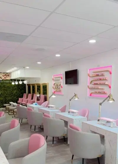 Modern Spa with Turnkey Operations