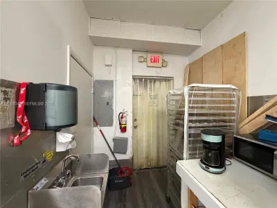 Complete Grocery Store Equipment Package with Licenses