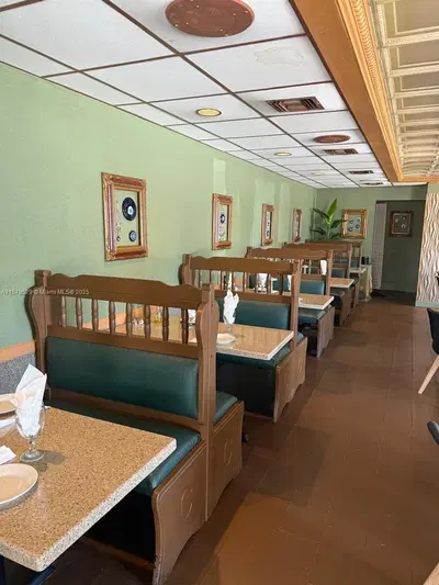 Thriving Arabic Restaurant with Loyal Clientele