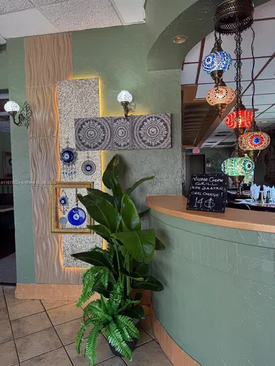 Thriving Arabic Restaurant with Loyal Clientele