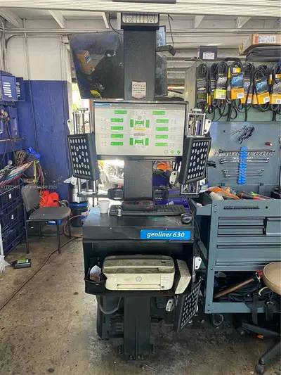 Established Auto Repair Shop with Low Overhead