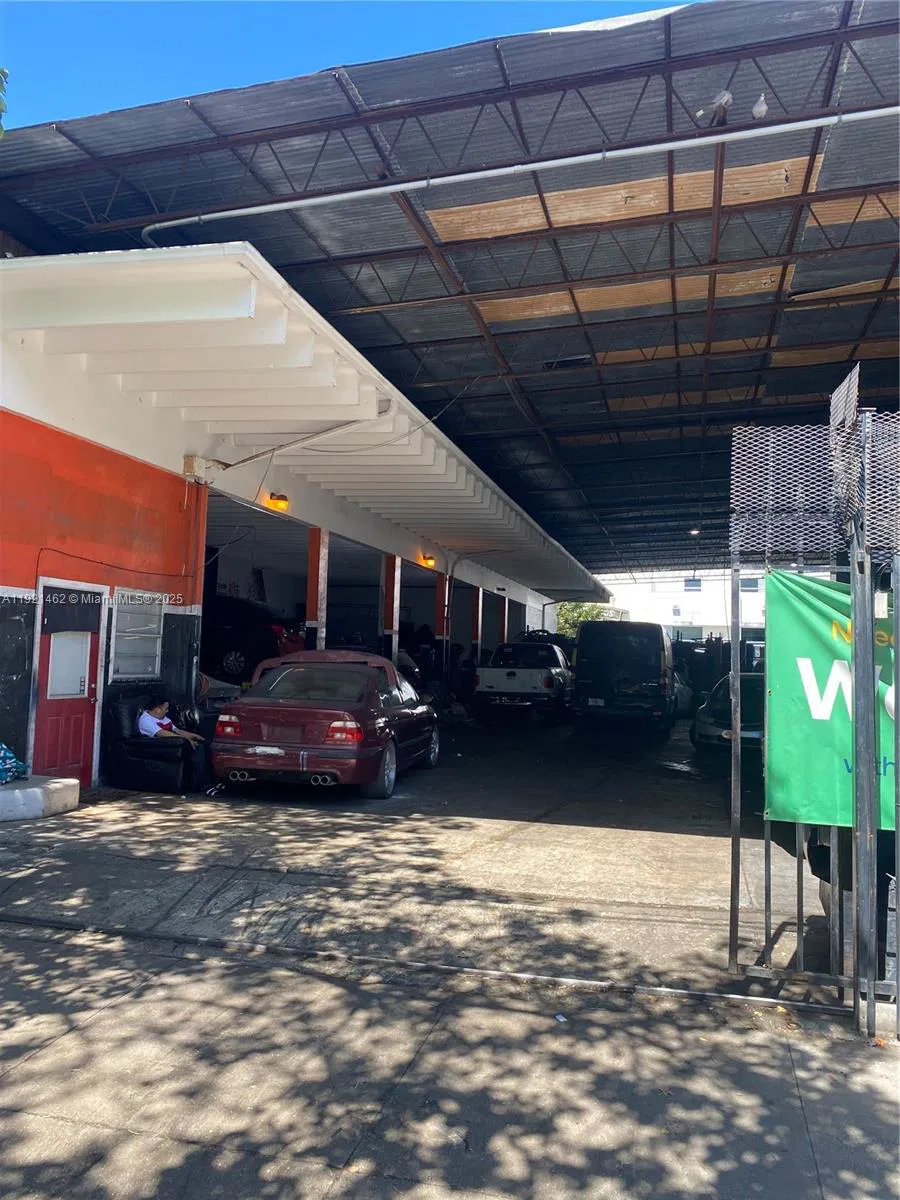 Established Auto Repair Shop with Low Overhead