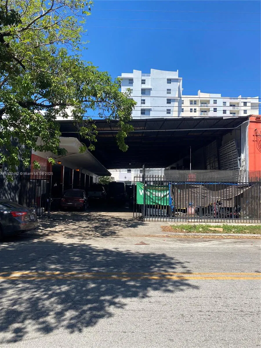 Established Auto Repair Shop with Low Overhead