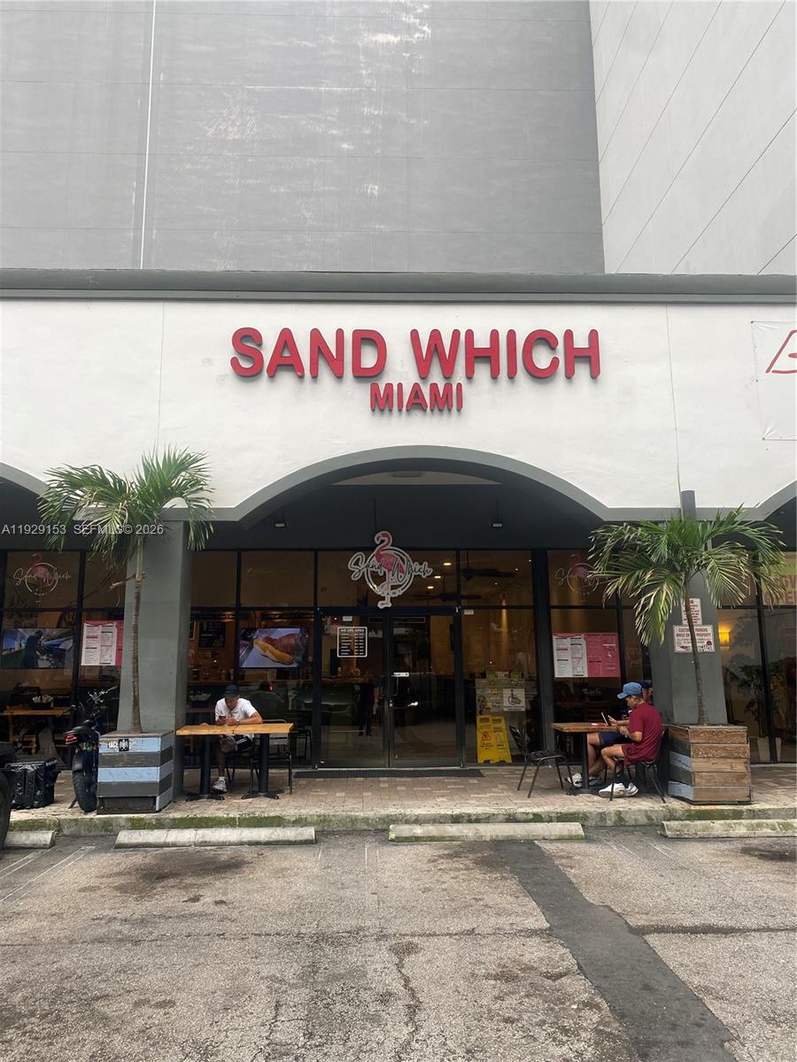 Established Sandwich Shop with Prime Brickell Location