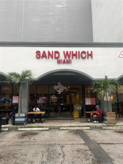 Established Sandwich Shop with Prime Brickell Location