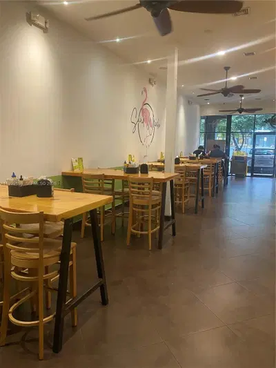Established Sandwich Shop with Prime Brickell Location