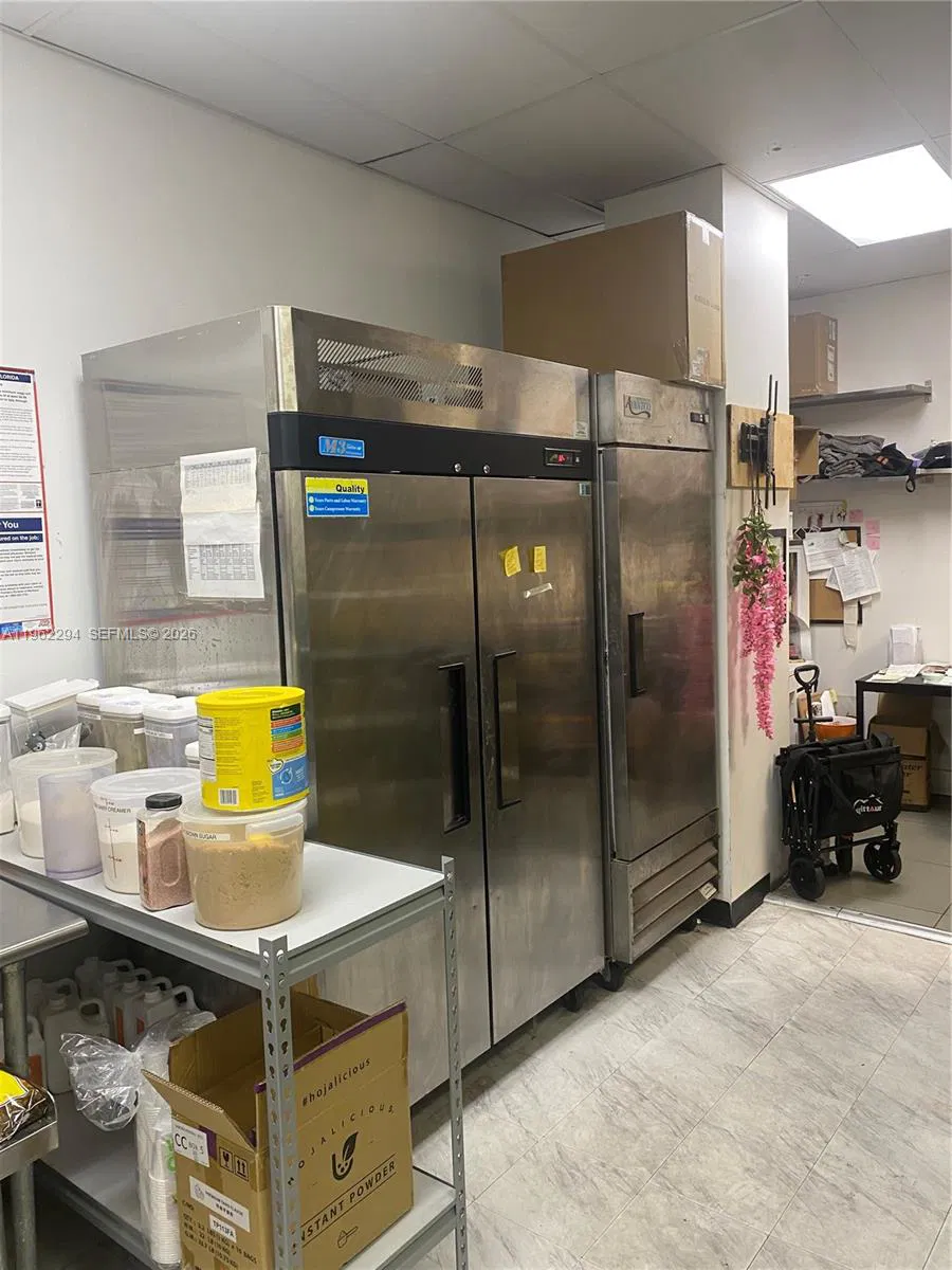 Profitable Boba Tea Shop with Prime Location