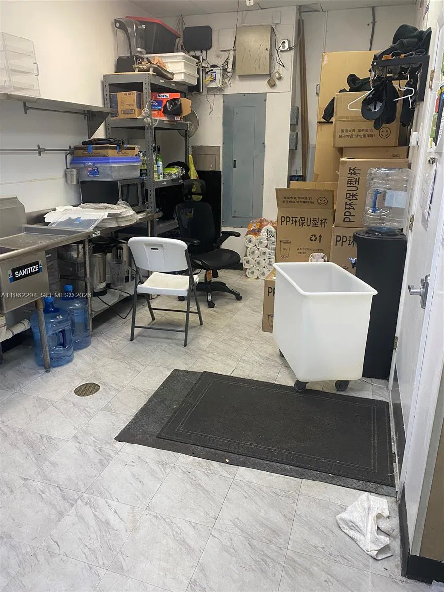 Profitable Boba Tea Shop with Prime Location