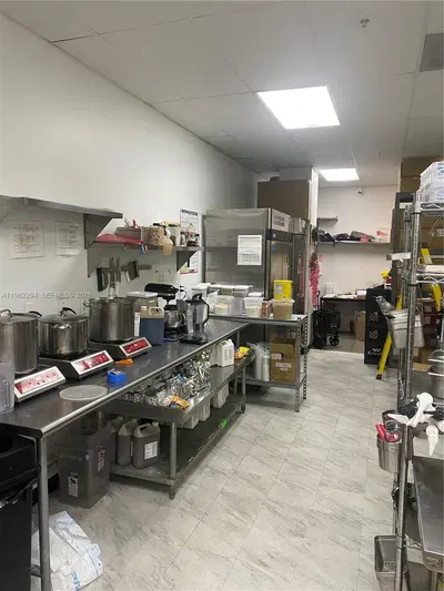 Profitable Boba Tea Shop with Prime Location