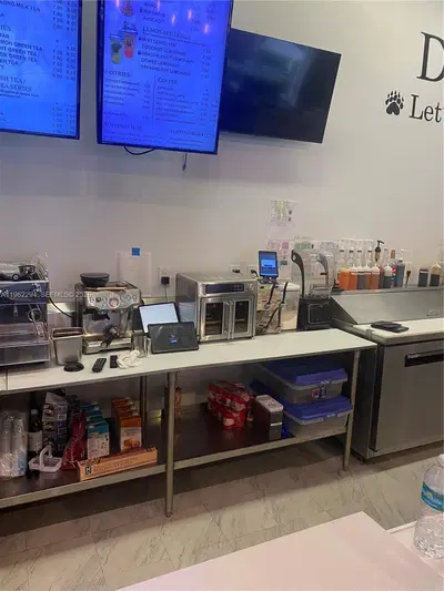 Profitable Boba Tea Shop with Prime Location