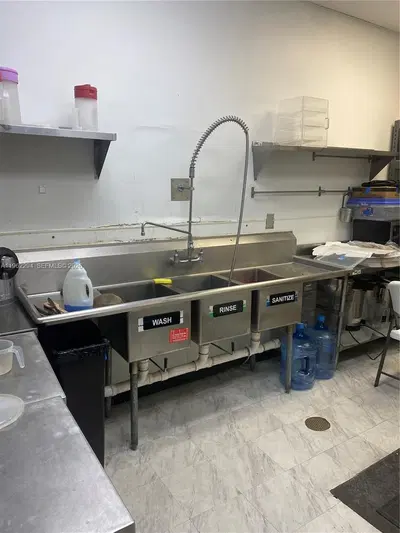 Profitable Boba Tea Shop with Prime Location