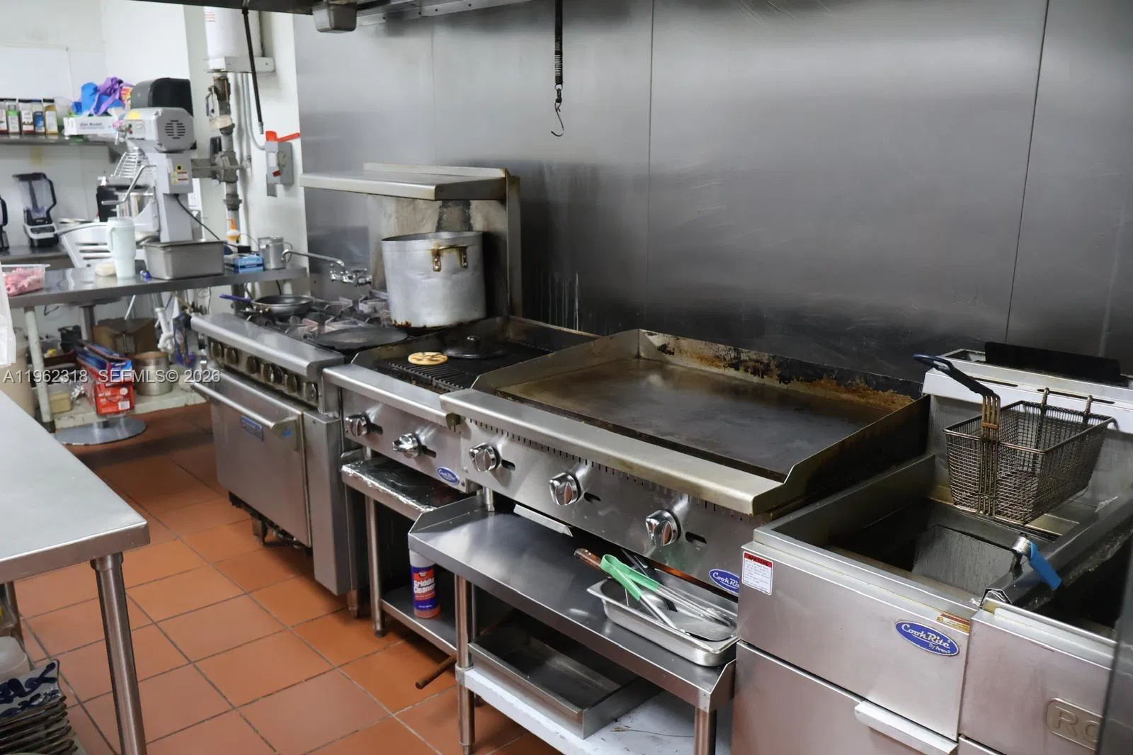 Turnkey Venezuelan Restaurant with High Traffic Location