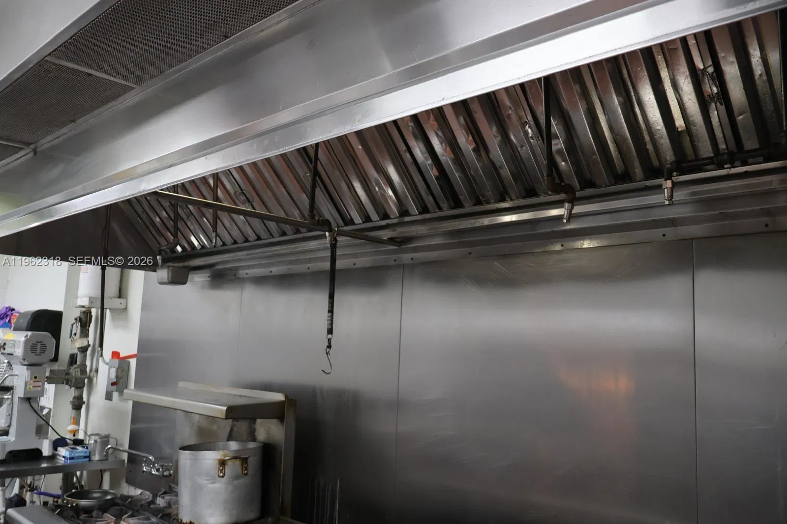 Turnkey Venezuelan Restaurant with High Traffic Location