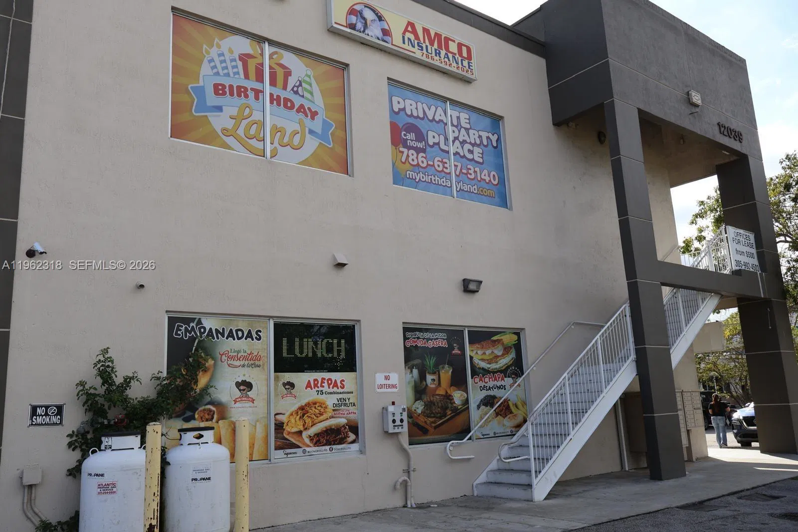 Turnkey Venezuelan Restaurant with High Traffic Location