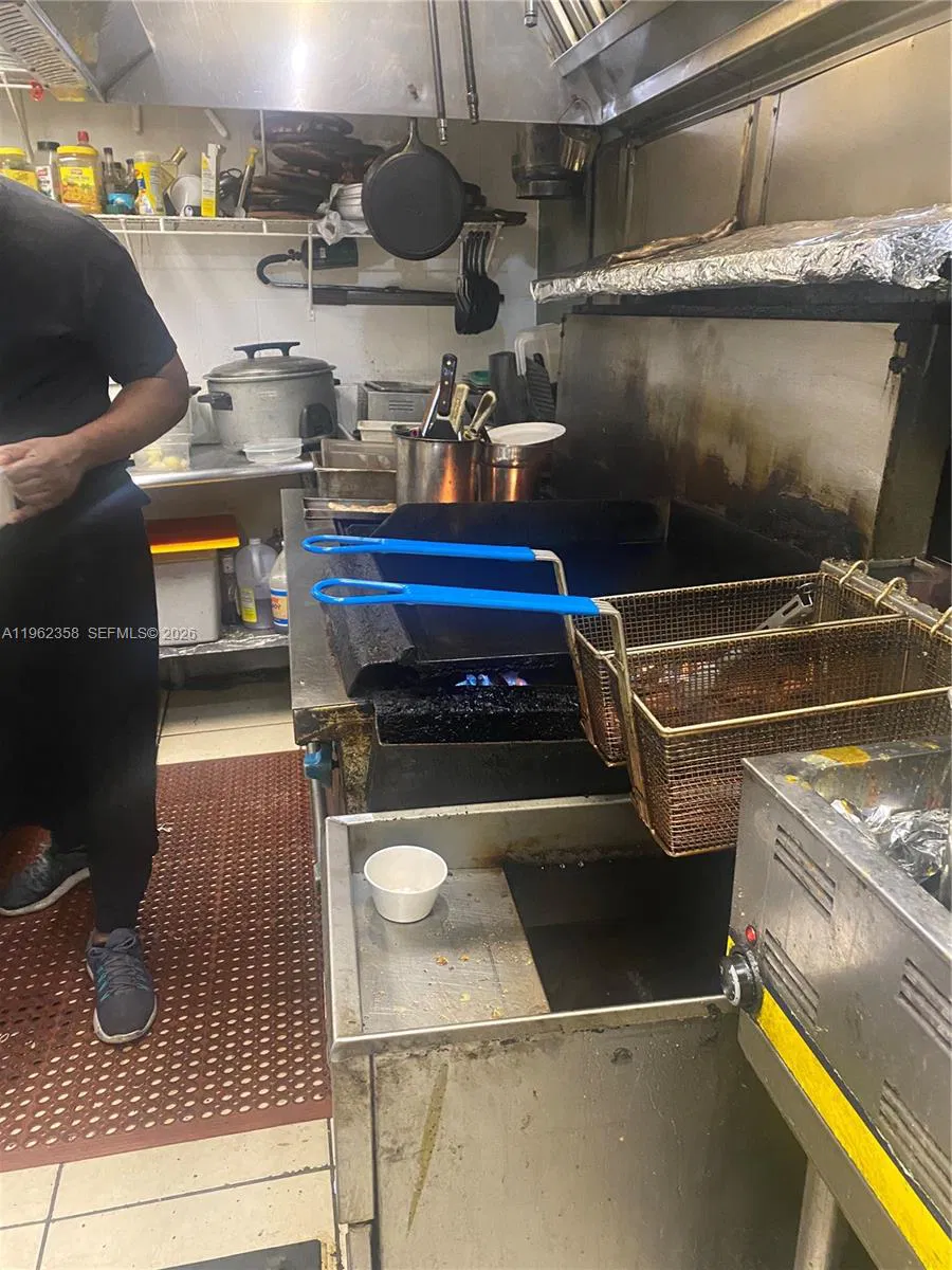 Profitable Venezuelan Restaurant with Live Entertainment