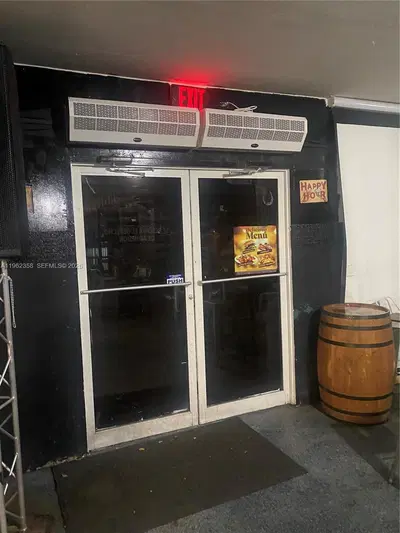 Profitable Venezuelan Restaurant with Live Entertainment