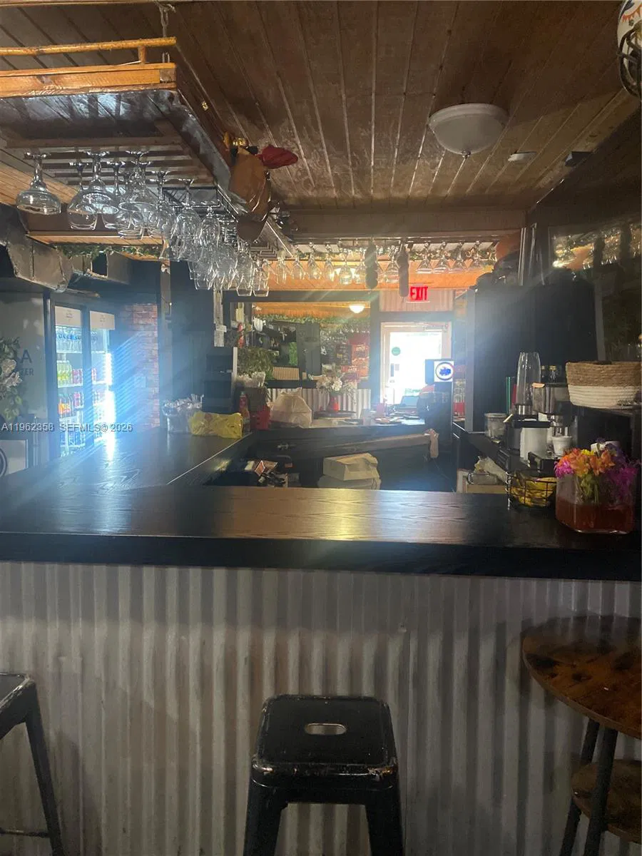 Profitable Venezuelan Restaurant with Live Entertainment