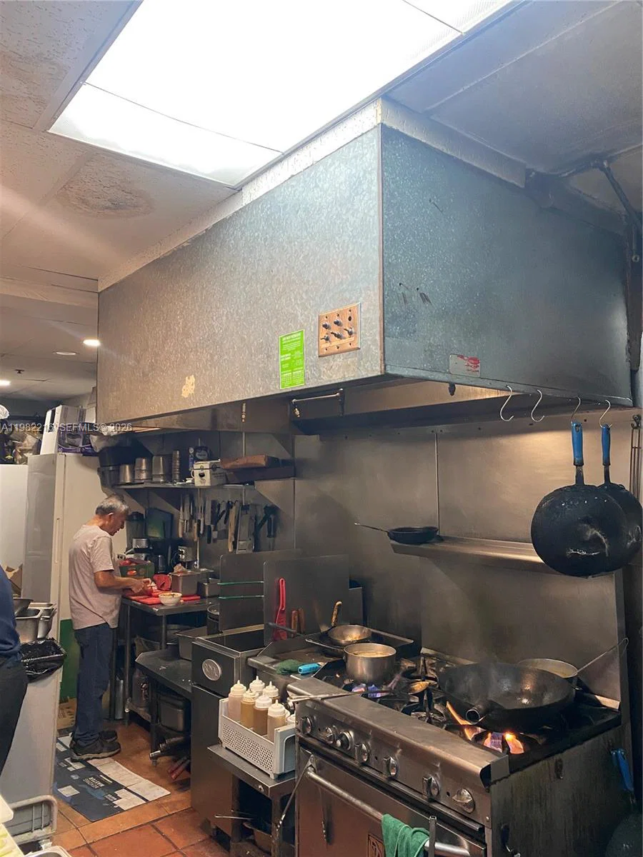 Established Peruvian Restaurant with Excellent Visibility