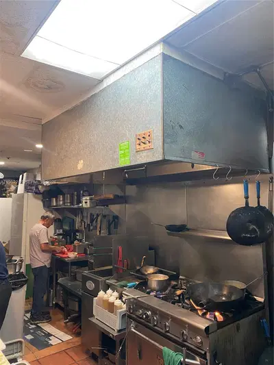 Established Peruvian Restaurant with Excellent Visibility