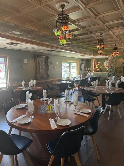 Established Arabic Restaurant with Loyal Clientele
